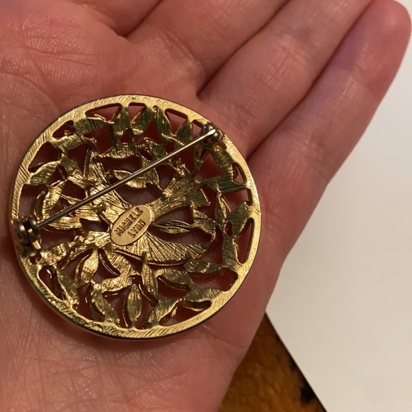 3/$30 Vintage Michelle Lynn 80s Bird Brooch - Picture 2 of 4